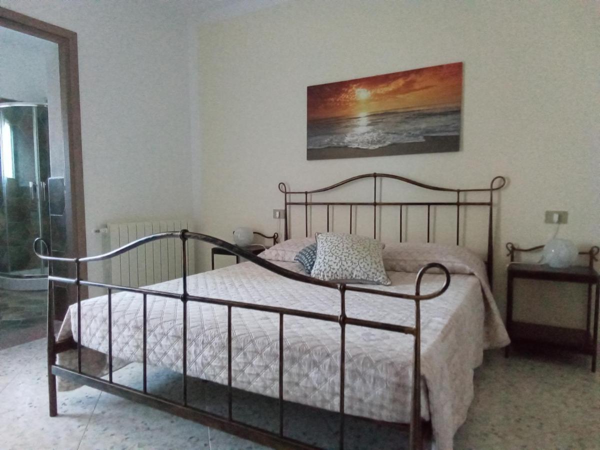 Phiniscollis B&B La Caletta Esterno foto