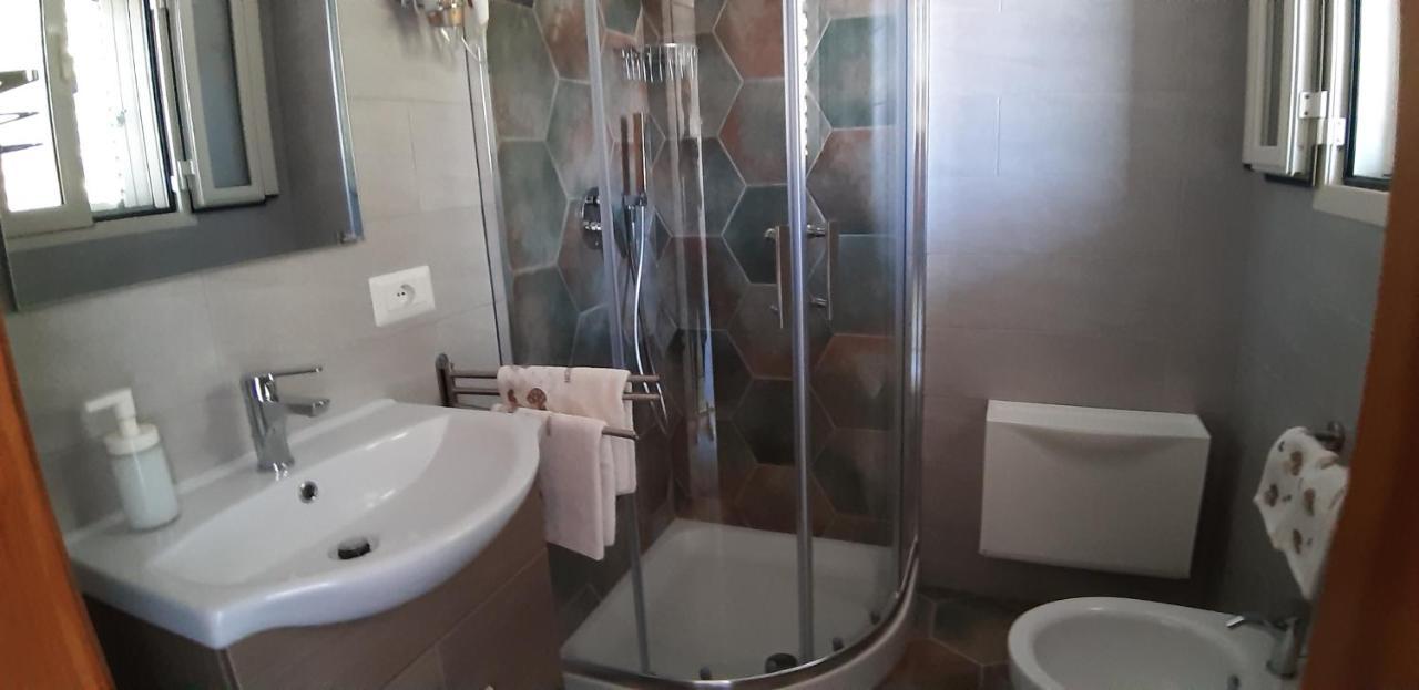 Phiniscollis B&B La Caletta Esterno foto