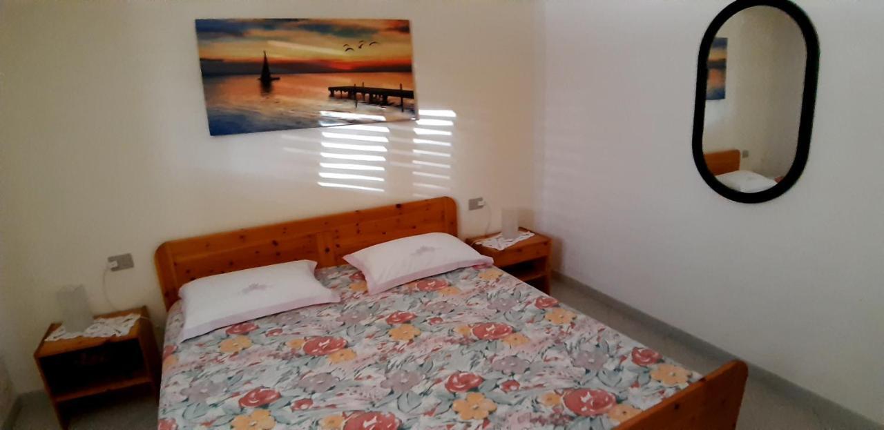 Phiniscollis B&B La Caletta Esterno foto