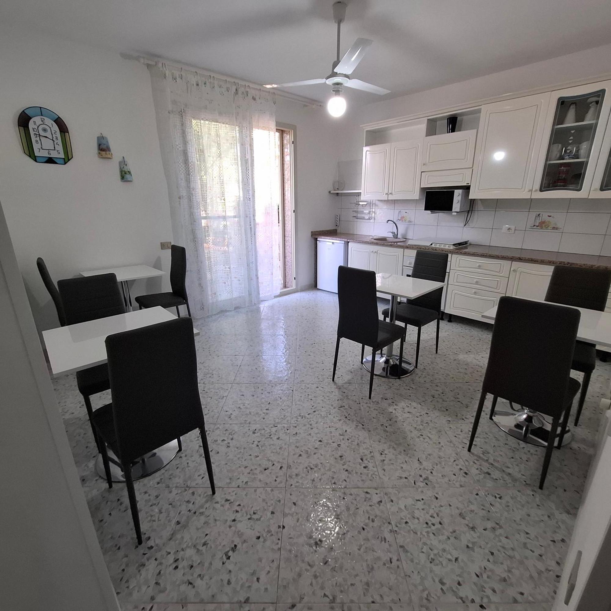 Phiniscollis B&B La Caletta Esterno foto